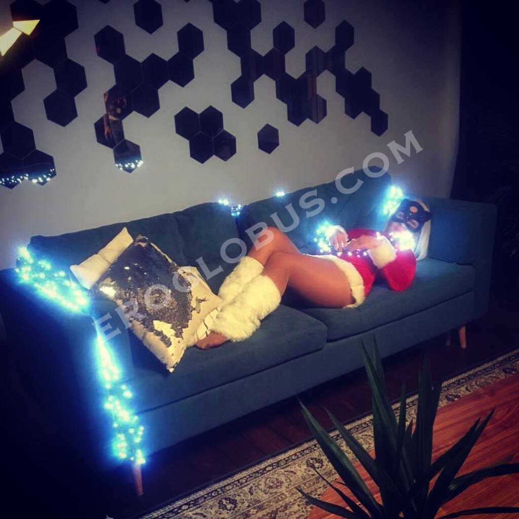 Виктория, 29